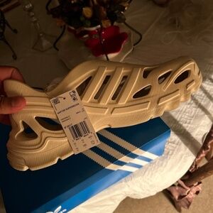 Adidas Adifom Supernova